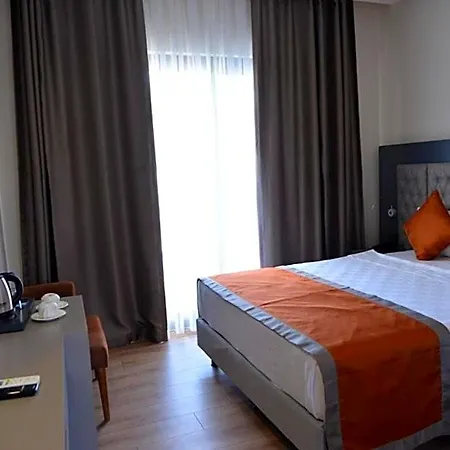 Otel Golden Rock - 16 Adults Only
